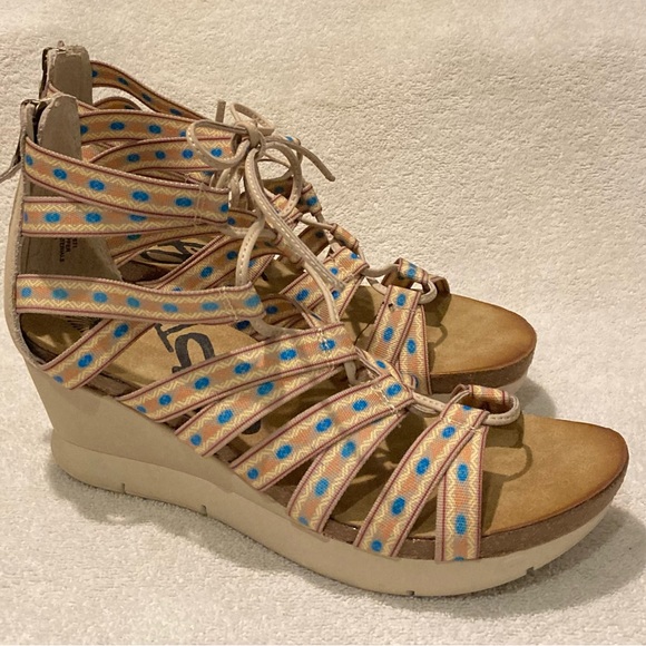 OTBT Way Out Women's Gladiator Ghillie Tie Zip Wedge Sandals 8.5 Mid Taupe - Picture 3 of 8